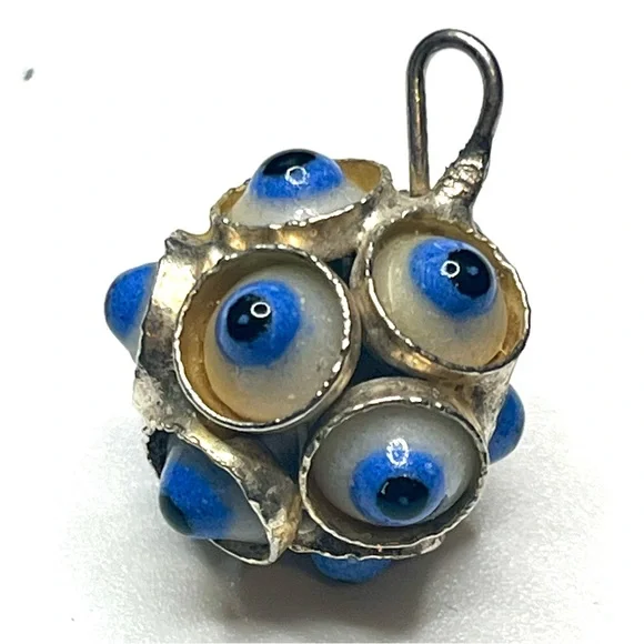 Vintage Evil Eye Glass Cluster Charm Pendant Silver Tone Protection Talisman - Picture 3 of 5